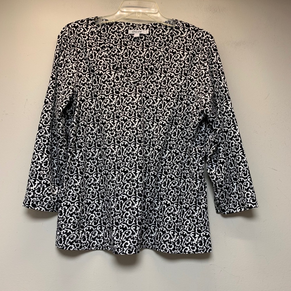 Chico's V-Neck Top Women 2 L Black White Excellent Pima Cotton Scroll Print